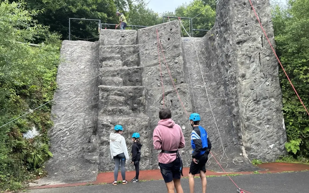 ¿Por qué el inglés de tu hijo no avanza? El secreto que las academias no te cuentan.